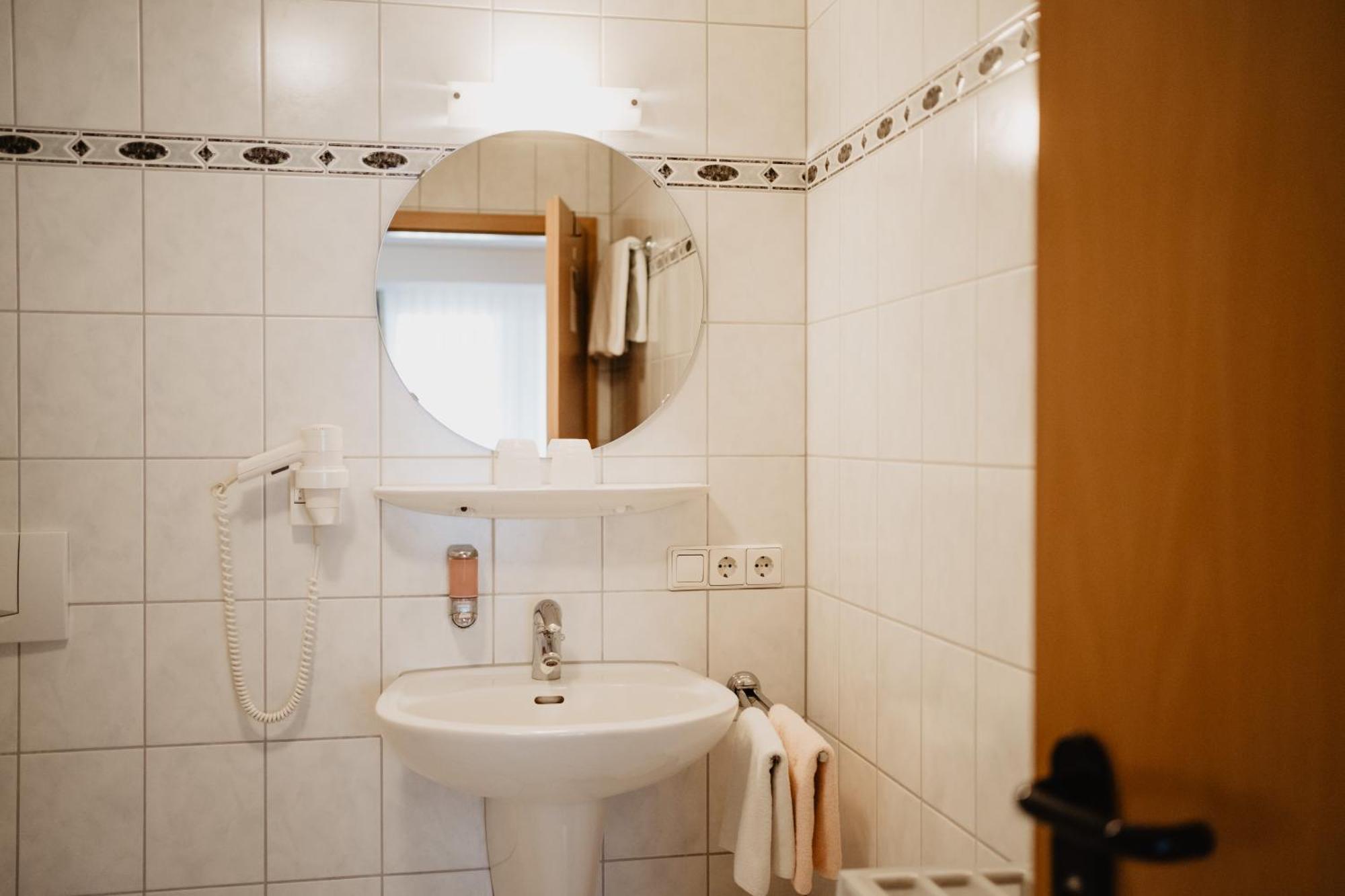 Hotel Garni Stube Endingen am Kaiserstuhl Екстер'єр фото