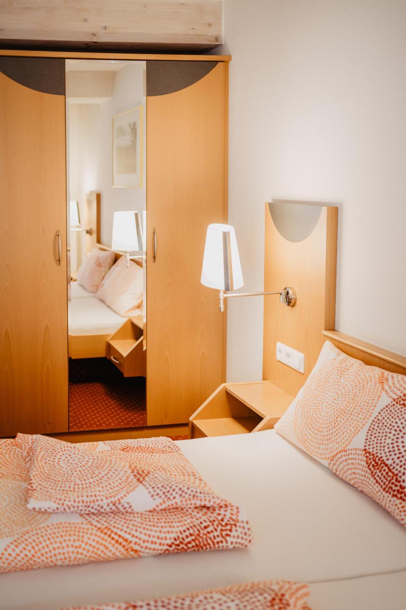 Hotel Garni Stube Endingen am Kaiserstuhl Екстер'єр фото